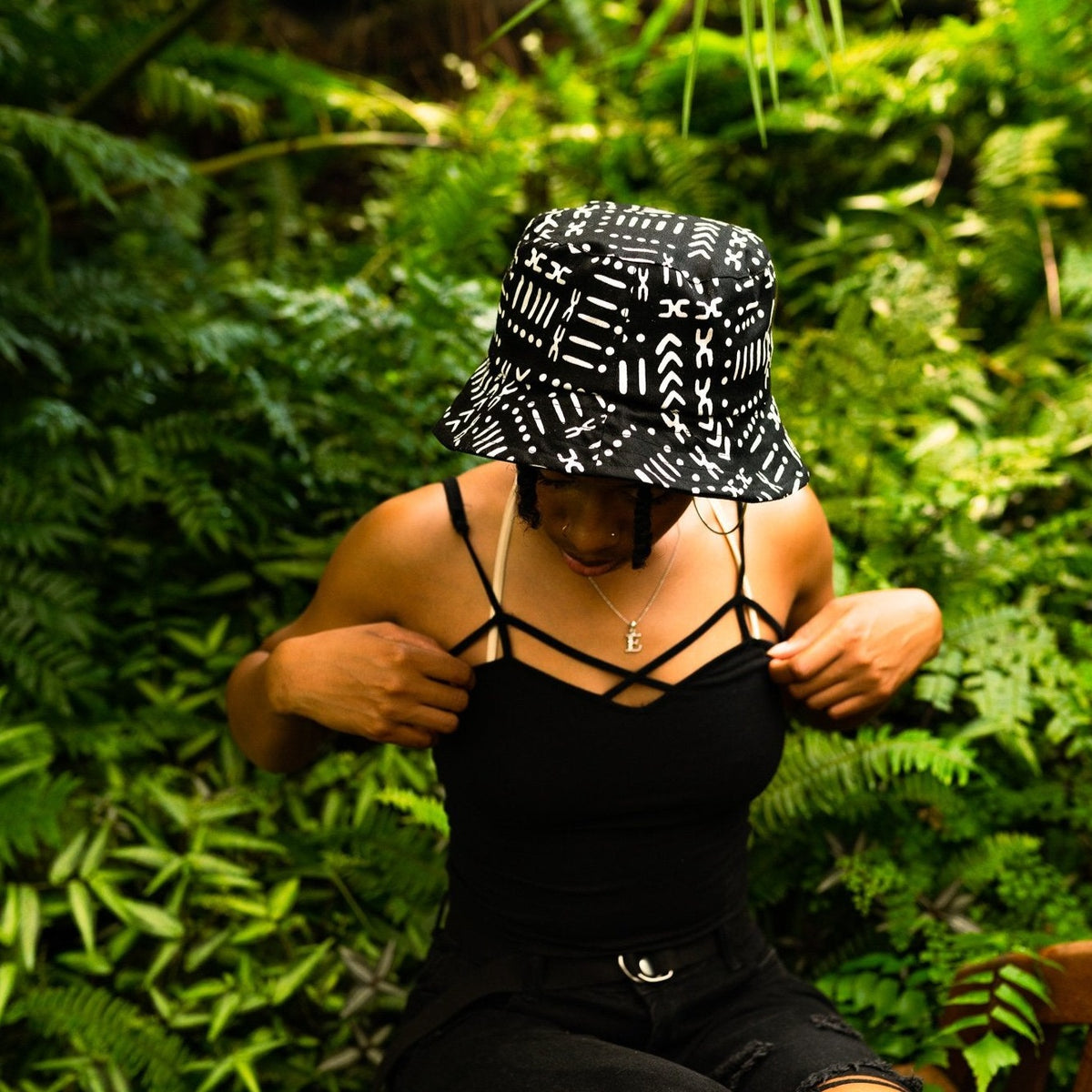 The Mud Black Bucket Hat – DIOP