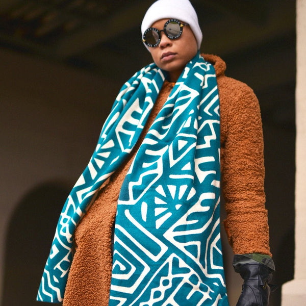 The Wasis Green Scarf Scarf DIOP. 